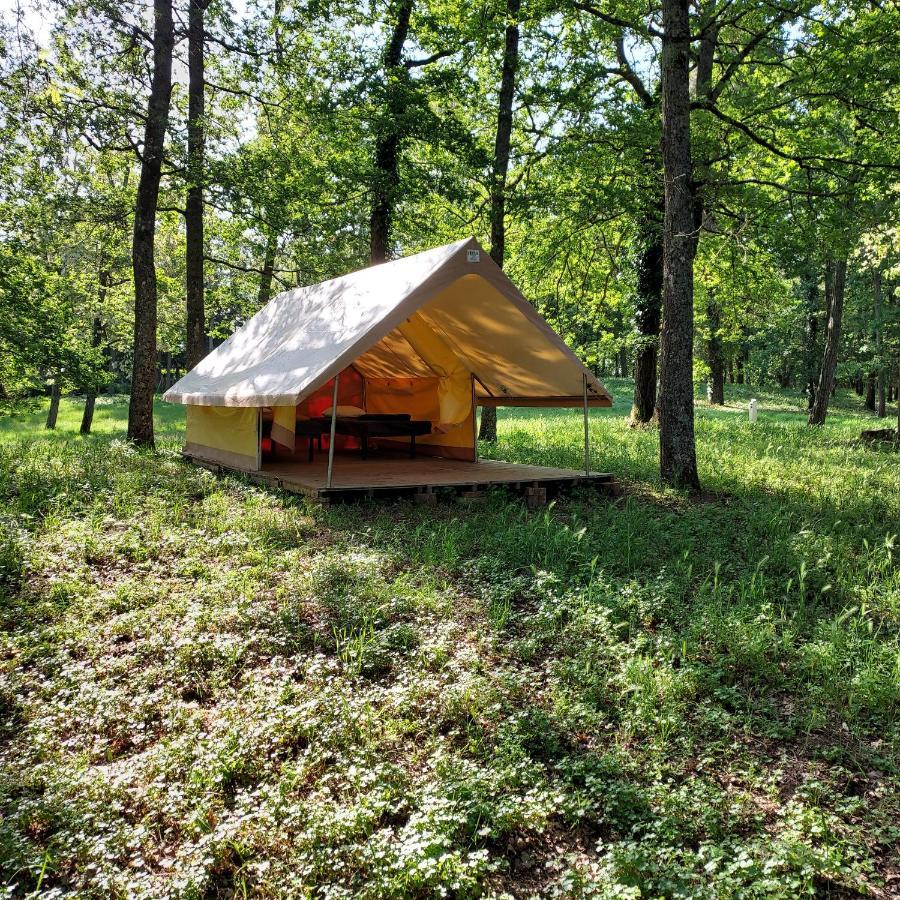 Camping Onlycamp Le Port Saint-Benoît-sur-Loire 외부 사진